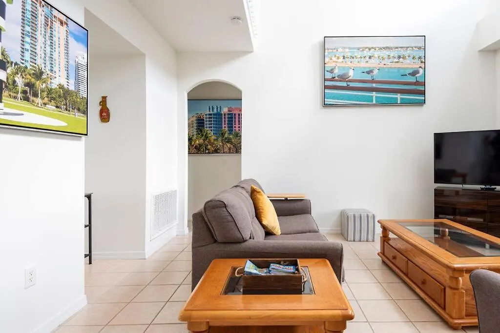 度假居 Comfortable House With Hot Tub Close To *