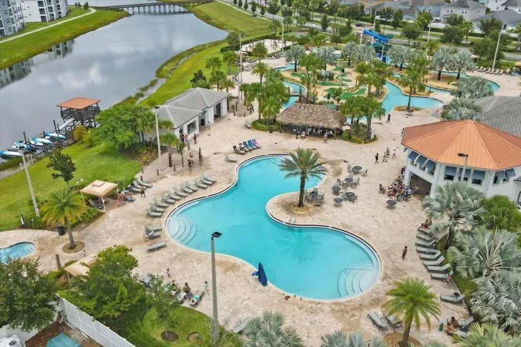 3 Bedrooms - 3 Bathrooms - Storey 3141-208 Pc