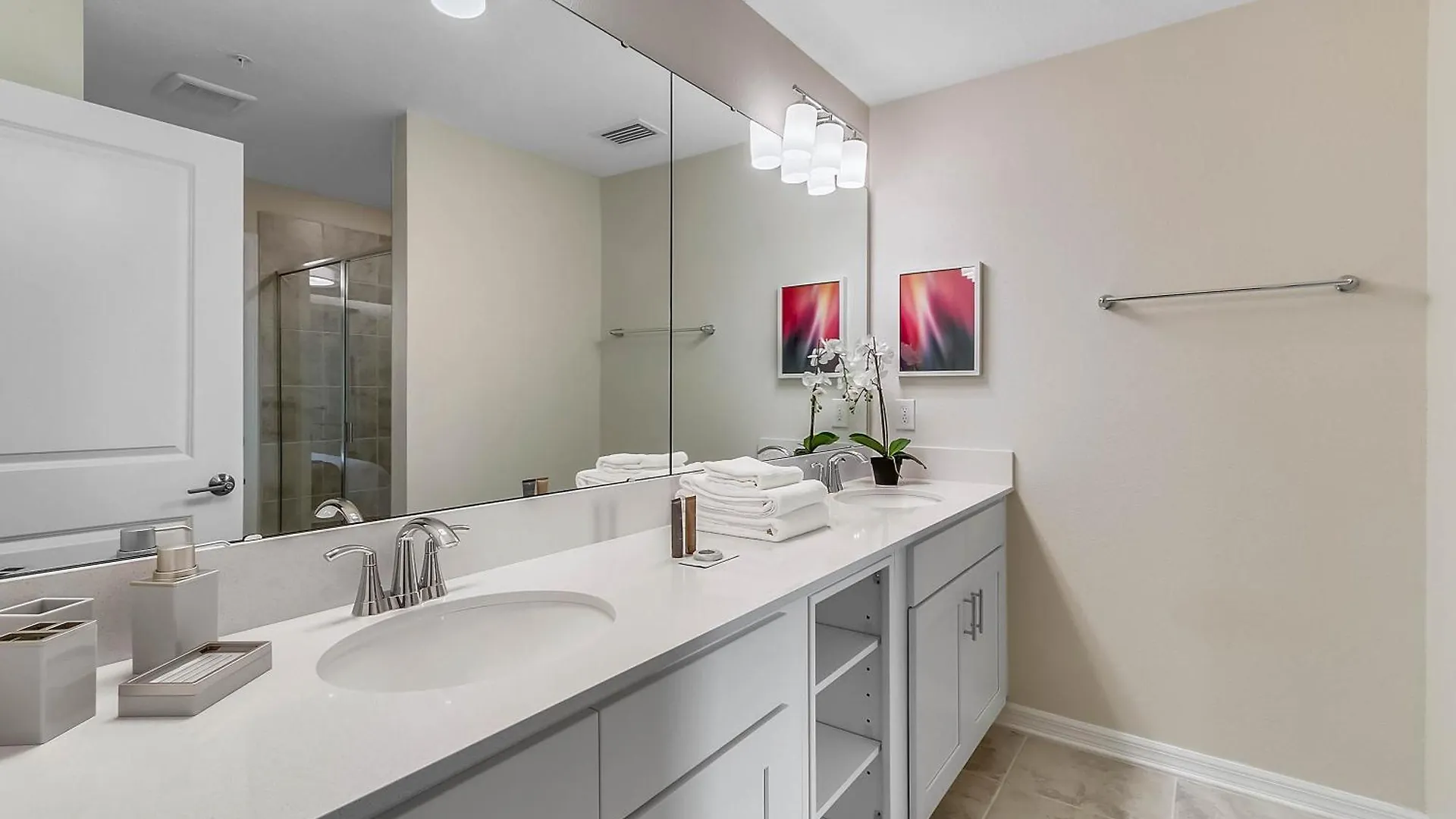 Apartment 3 Bedrooms - 3 Bathrooms - Storey 3141-208 Pc *