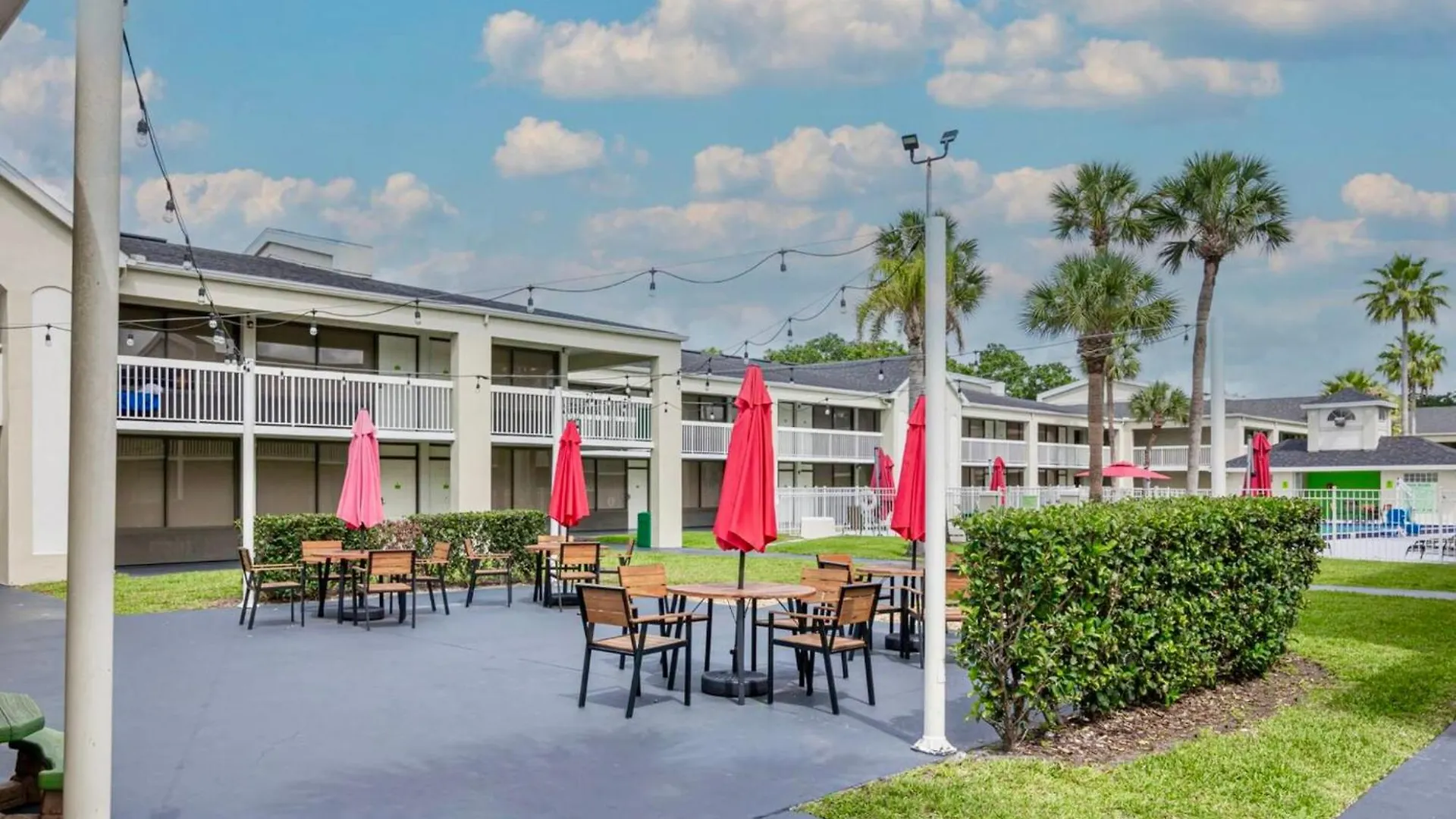 Pool - Wifi - Parking - Location !