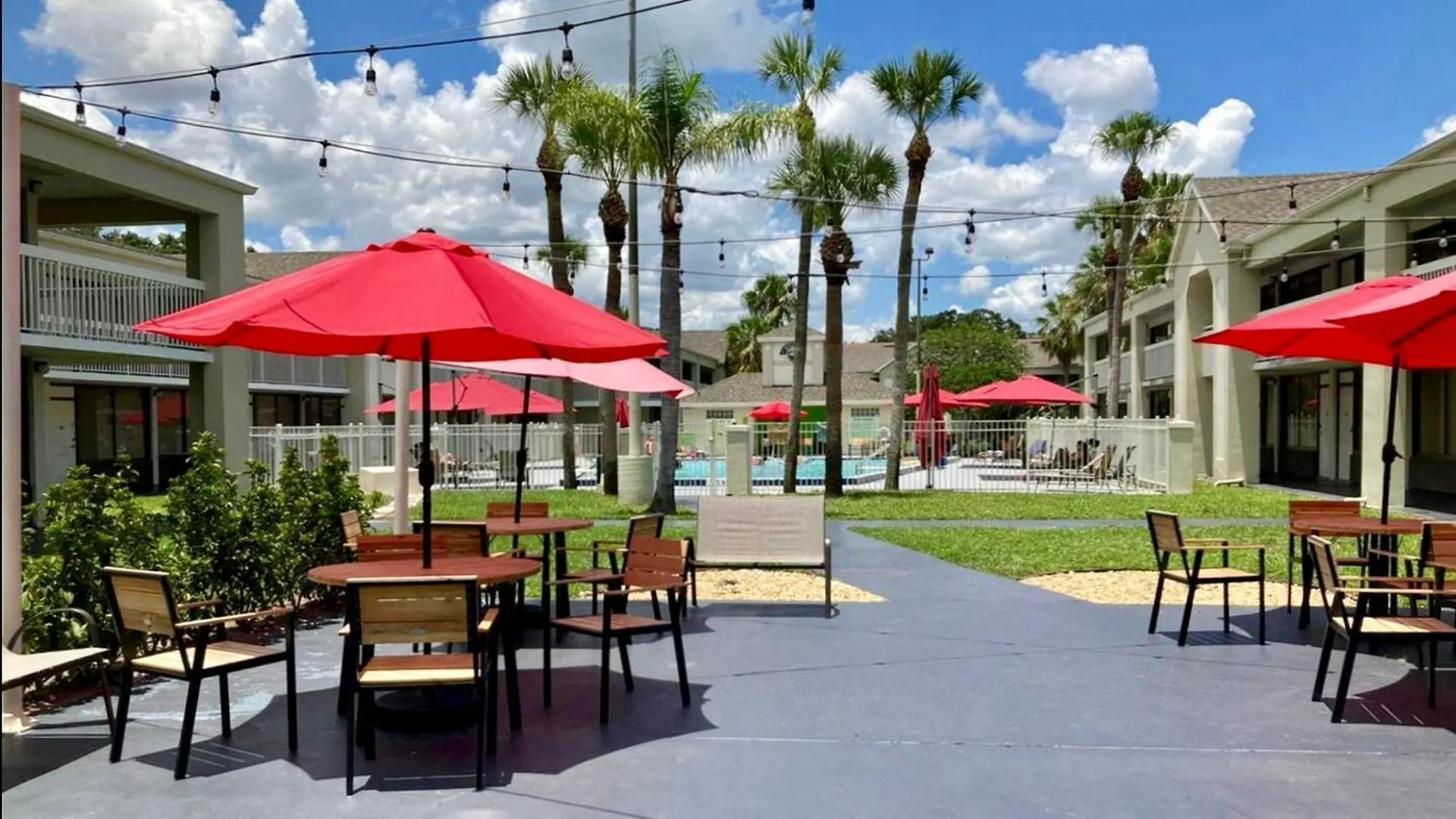 Pool - Wifi - Parking - Location ! Lägenhet Kissimmee