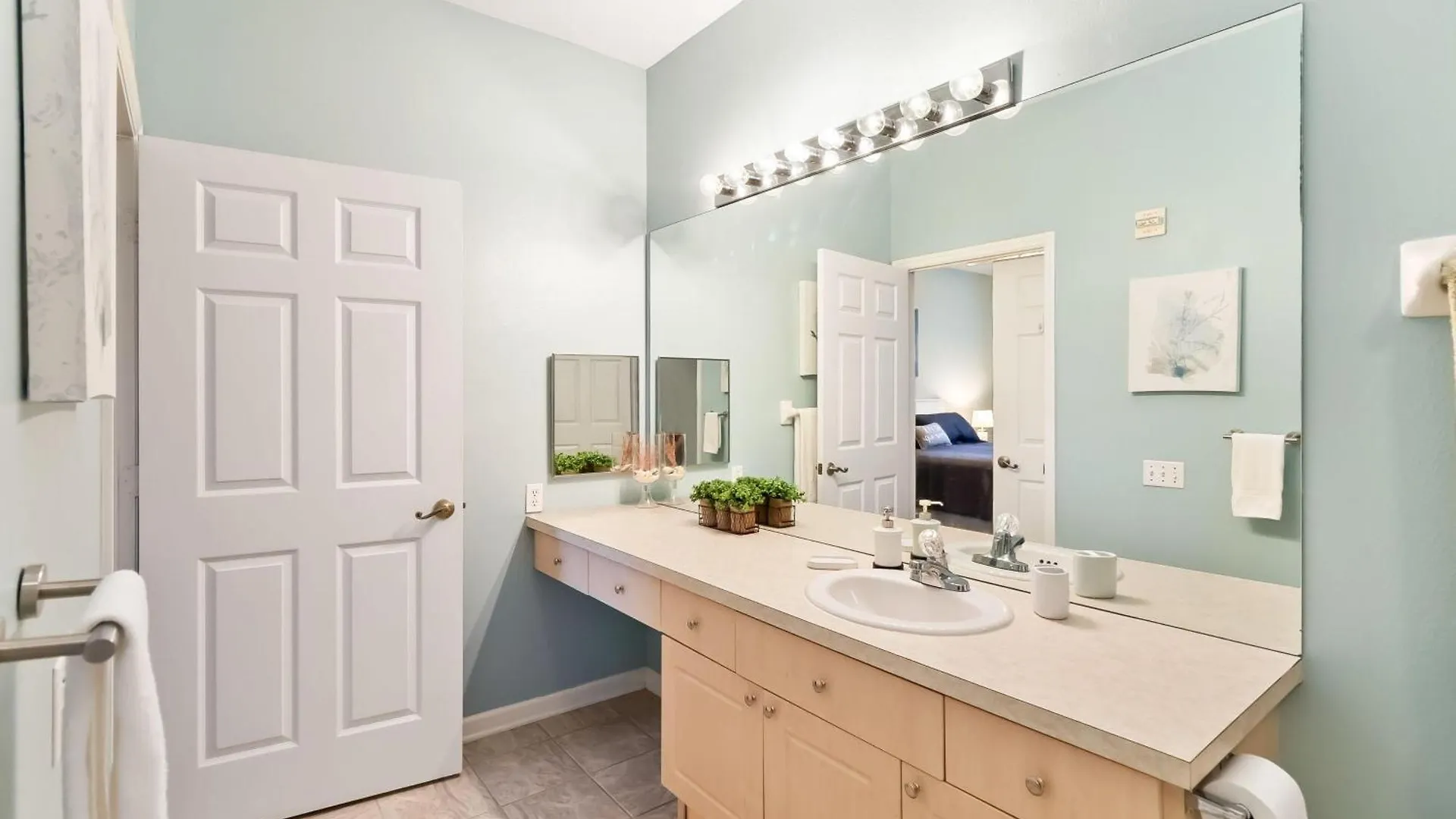 Mins To Disney-Two Kings Kids Room-Ground Floor *