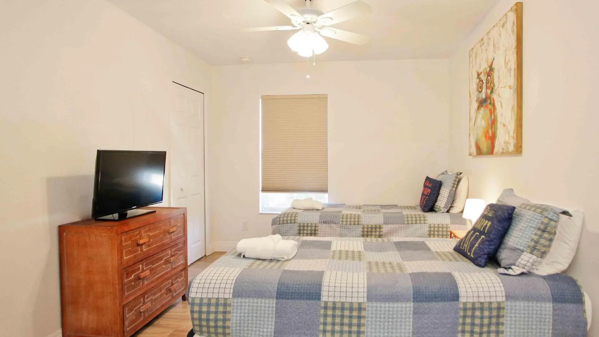 Updated Bella Vida Townhome W Pool