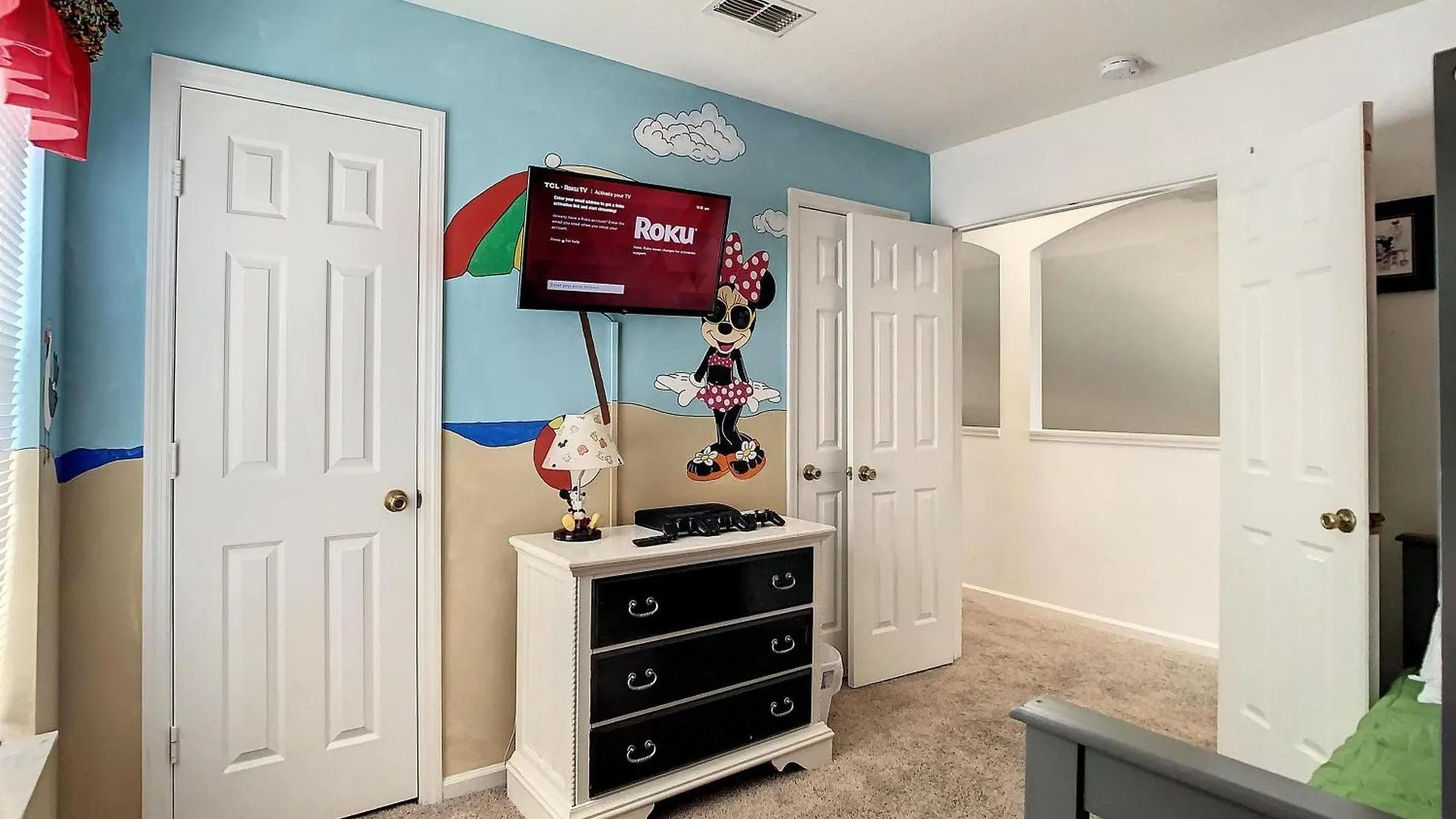 Six Bed Close To In Gated Community Villa