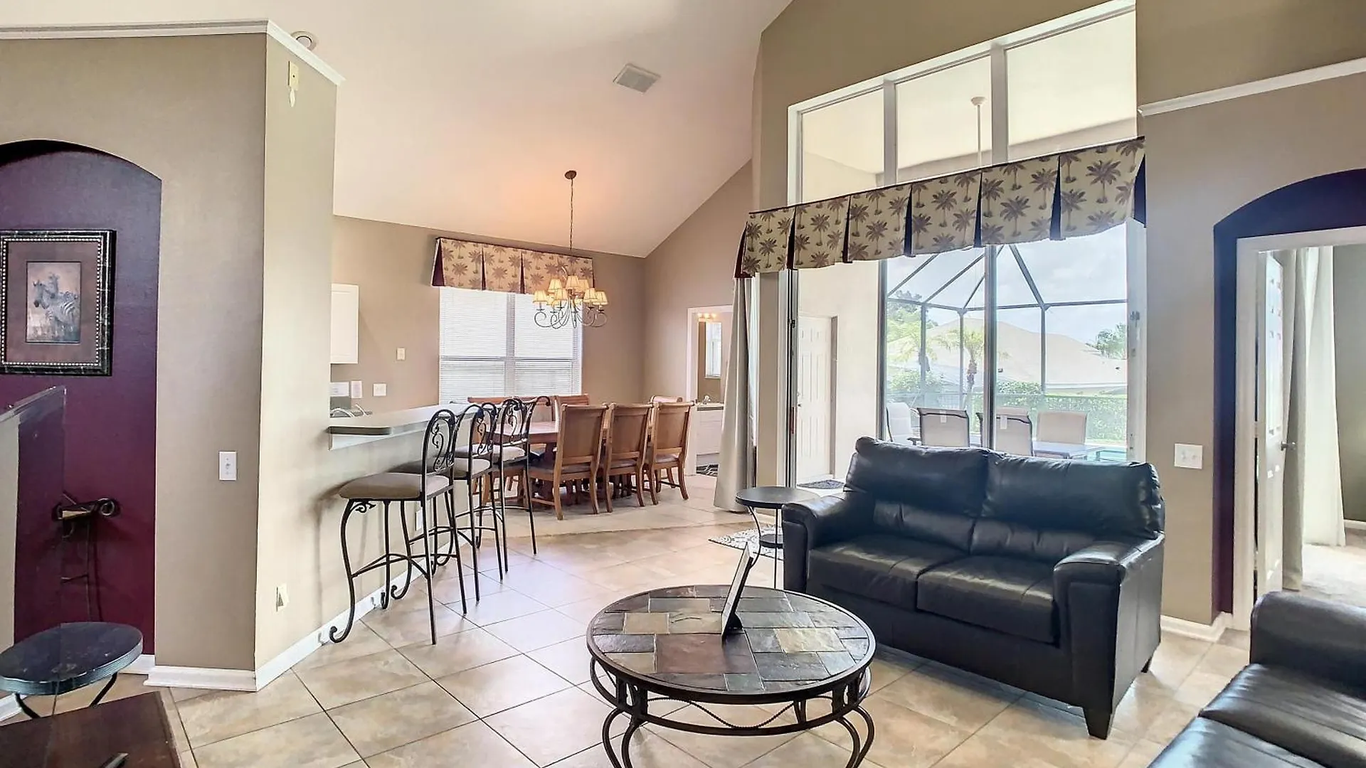 Six Bed Close To In Gated Community Four Corners
