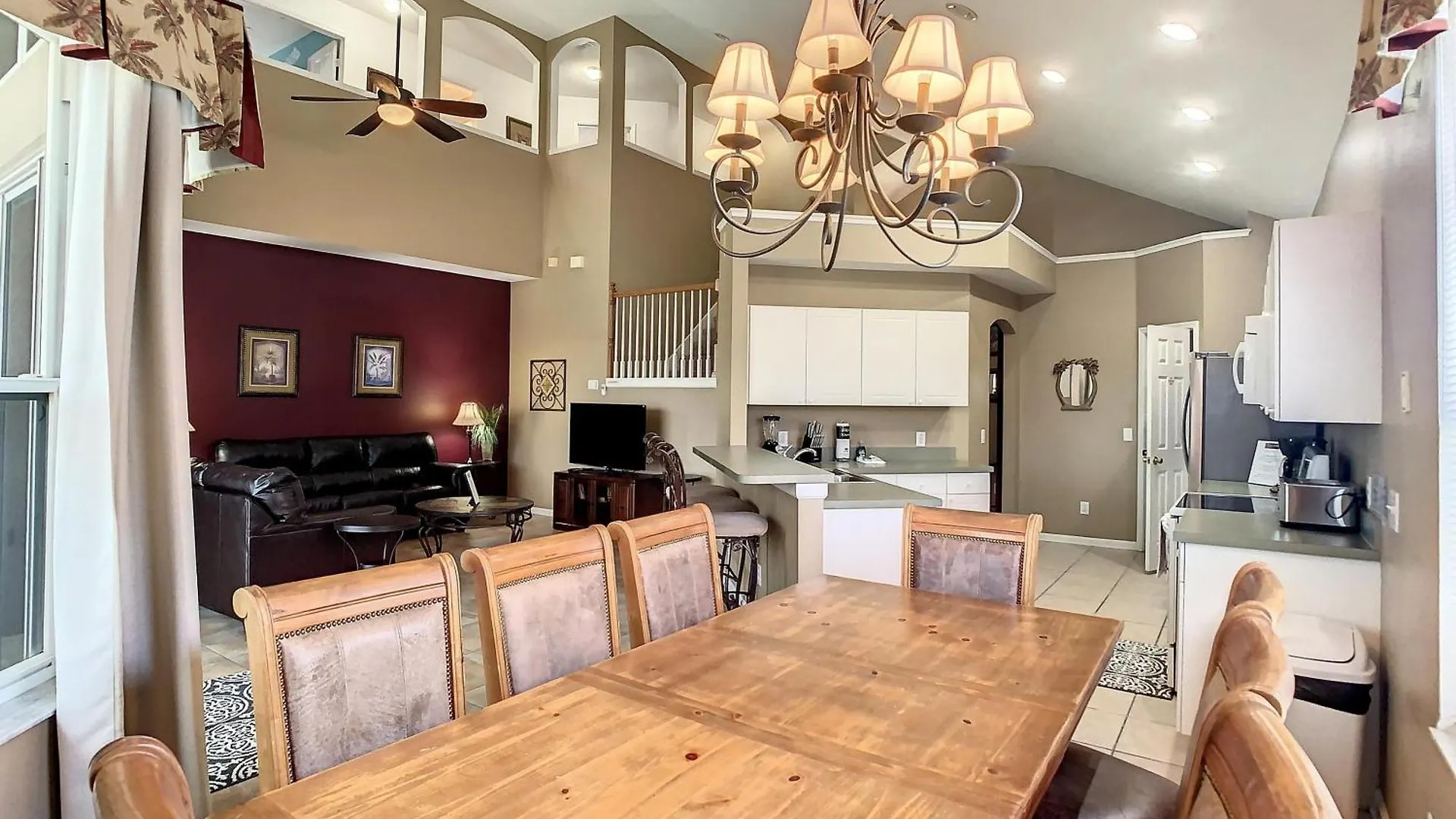 Six Bed Close To In Gated Community Villa *