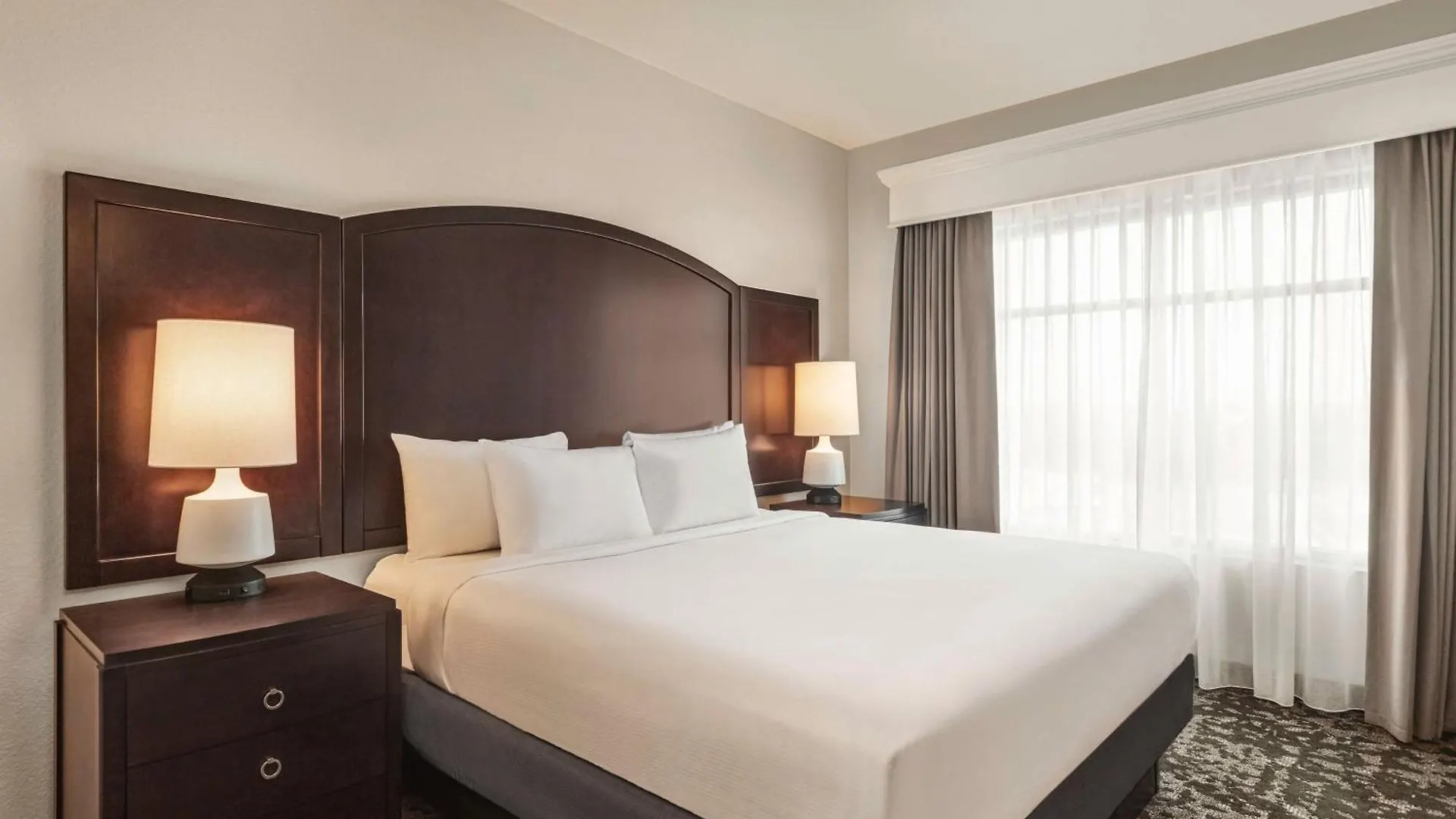 Hotel Embassy By Hilton Orlando Buena Vista South