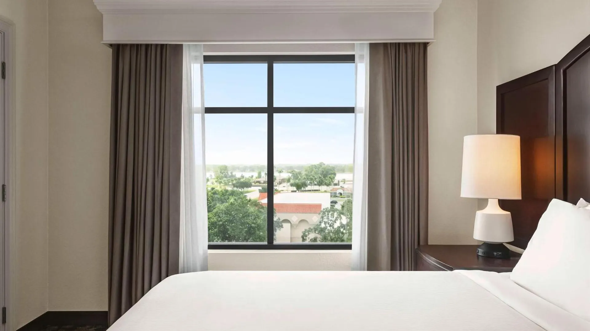 Hotel Embassy By Hilton Orlando Buena Vista South Kissimmee
