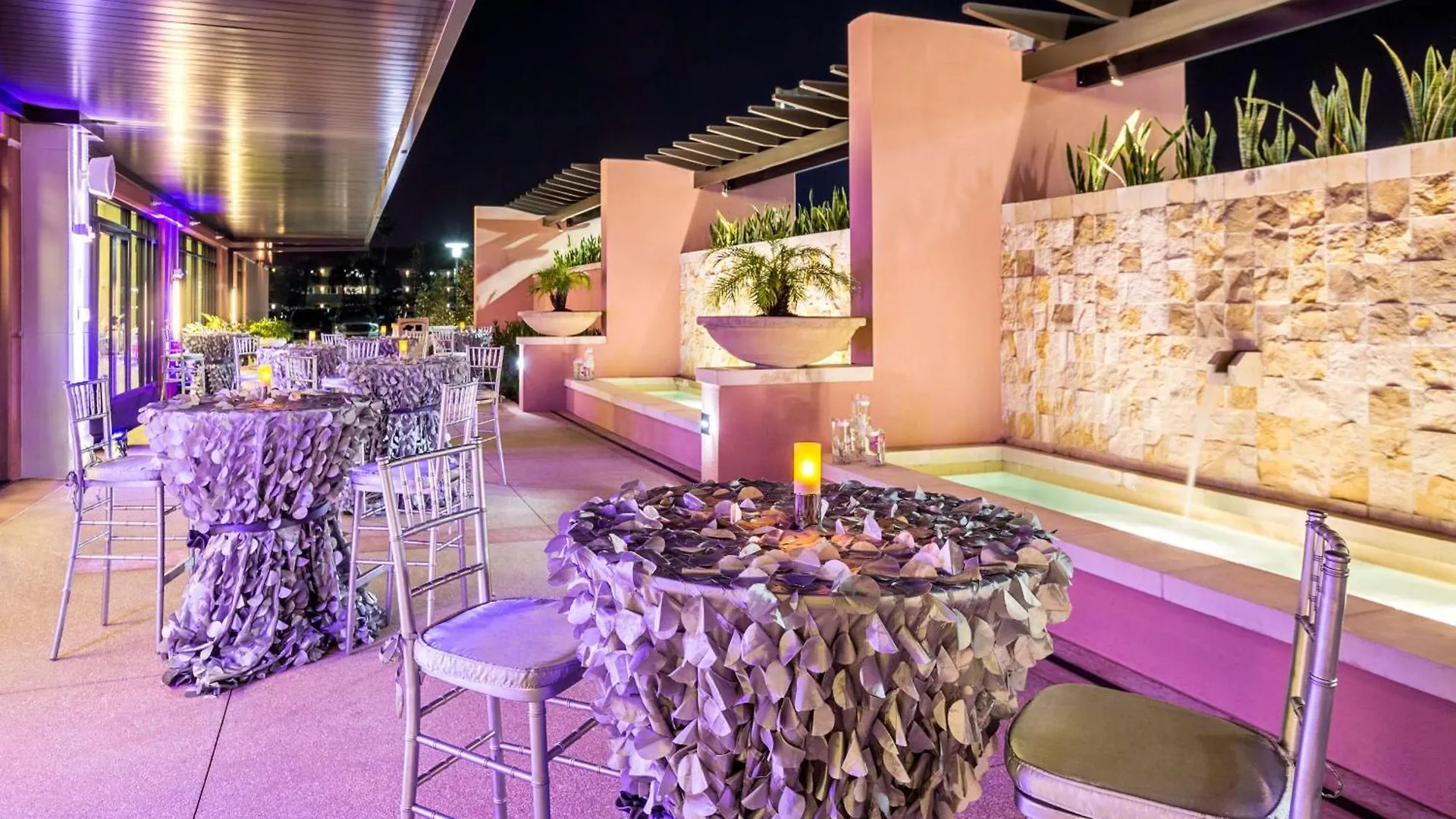 Embassy By Hilton Orlando Buena Vista South Hotel
