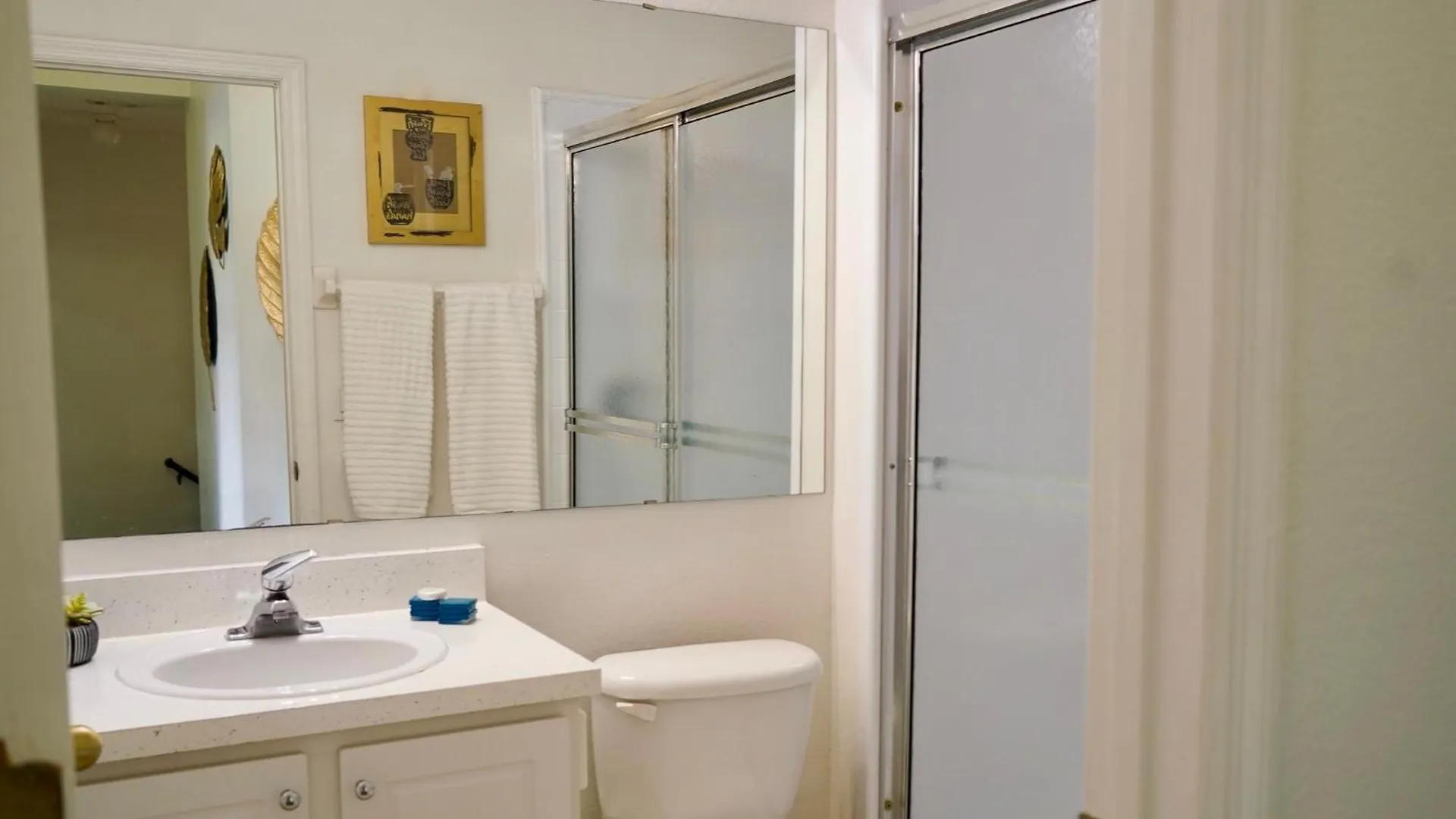 Enchanting Escape 3 Bedroom Minutes From Disney! Kissimmee