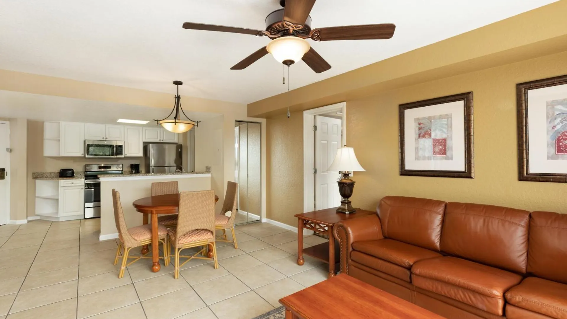 Westgate Towers 3* Four Corners
