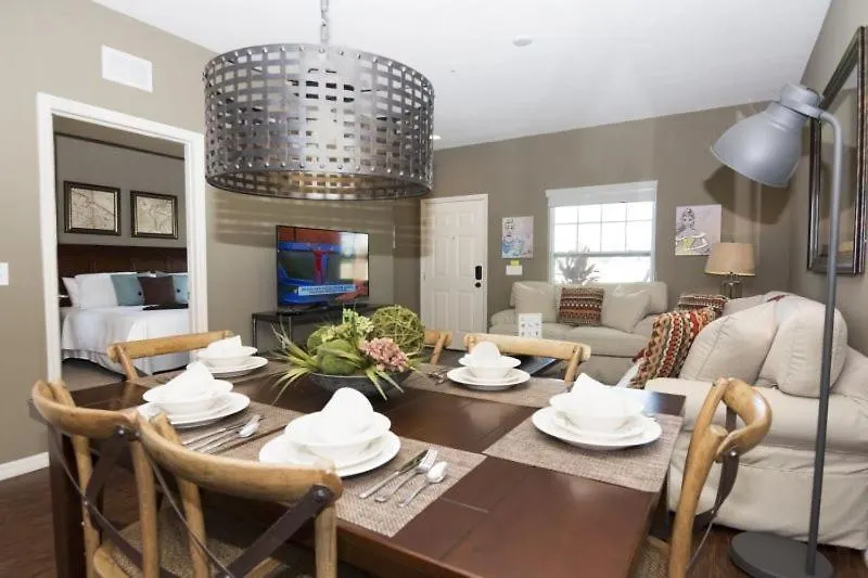 3 Bedrooms - 2 Bathrooms - West Lucaya 3232 Wa