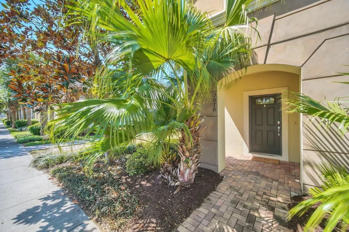 Windsor At Westside Corner Unit Next To Amenities *