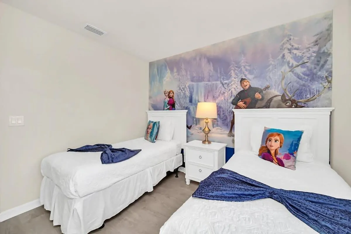 Windsor At Westside Corner Unit Next To Amenities