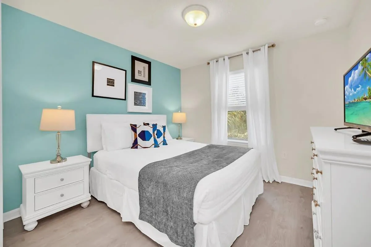 Windsor At Westside Corner Unit Next To Amenities Holiday home *