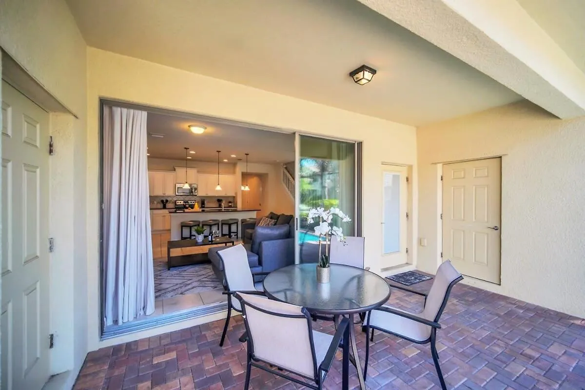 Holiday home Windsor At Westside Corner Unit Next To Amenities