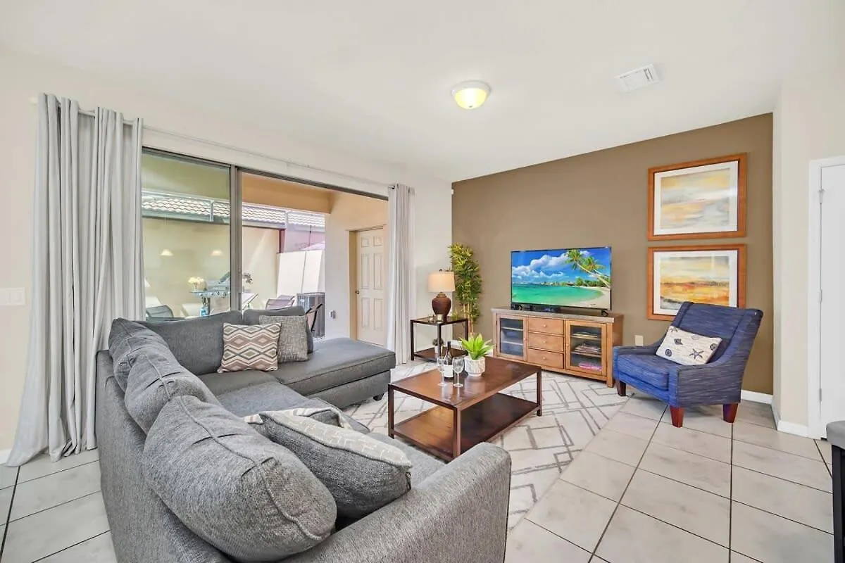 Windsor At Westside Corner Unit Next To Amenities