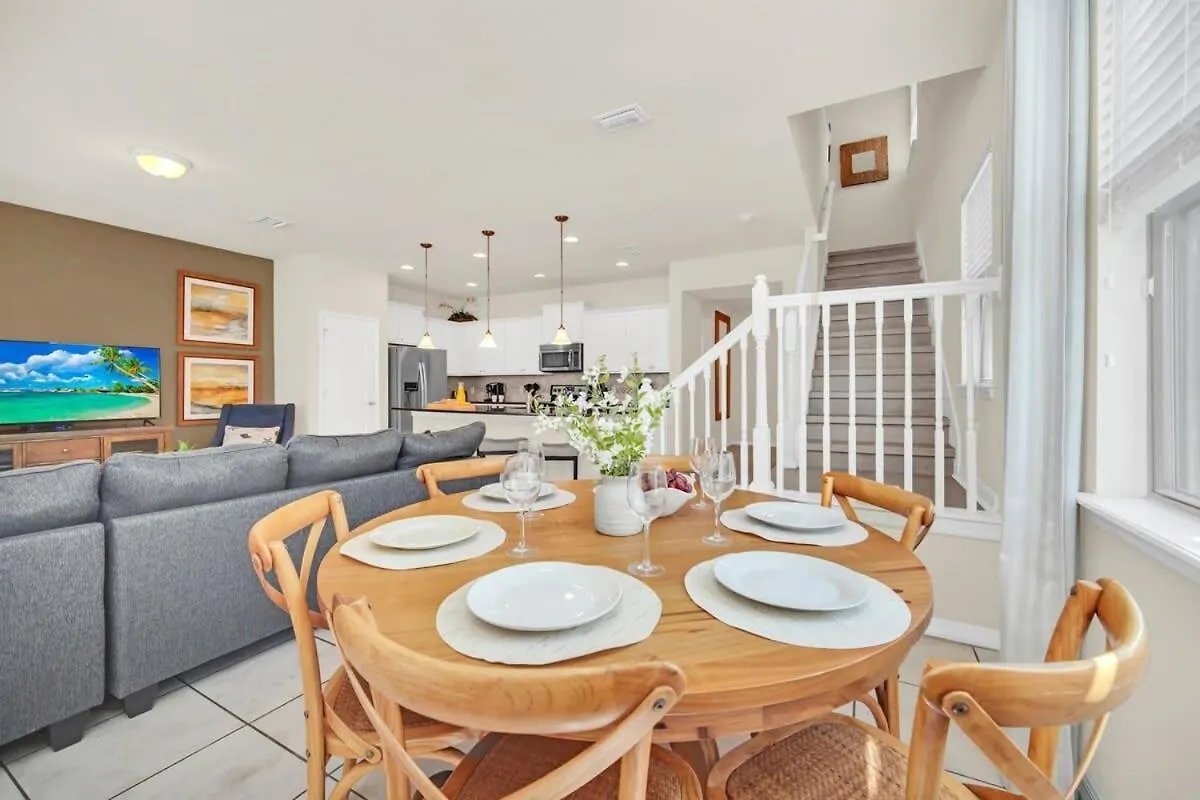 Windsor At Westside Corner Unit Next To Amenities Holiday home Kissimmee