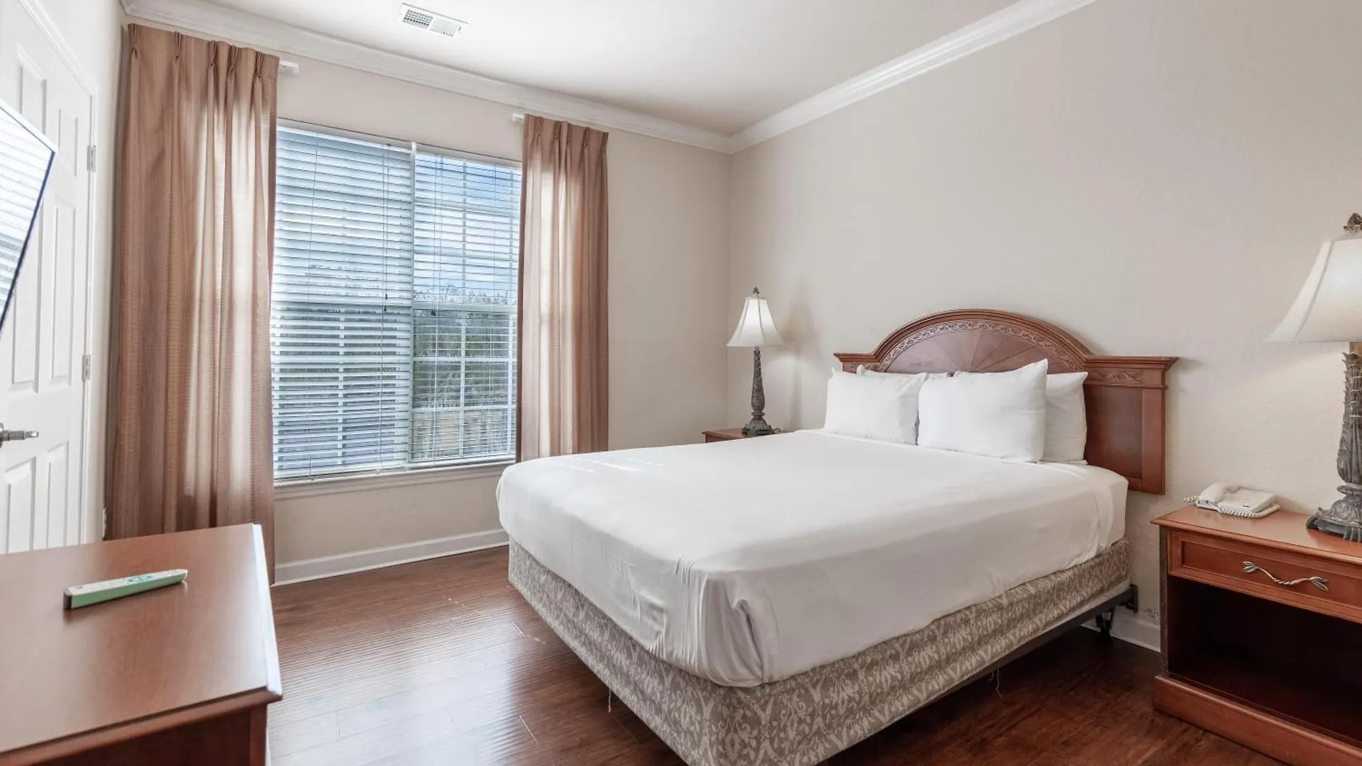 Unit 4406 - Tuscana Holiday home