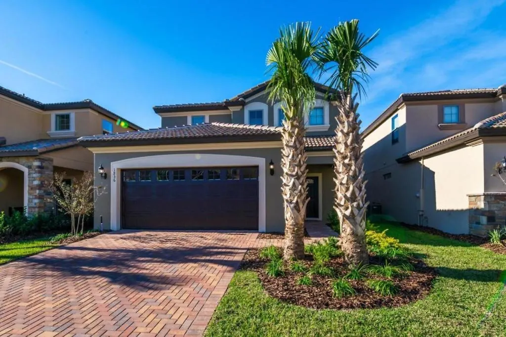 度假居 5 Bedrooms- 5,5 Bathrooms- Windsor 1836 Gd *