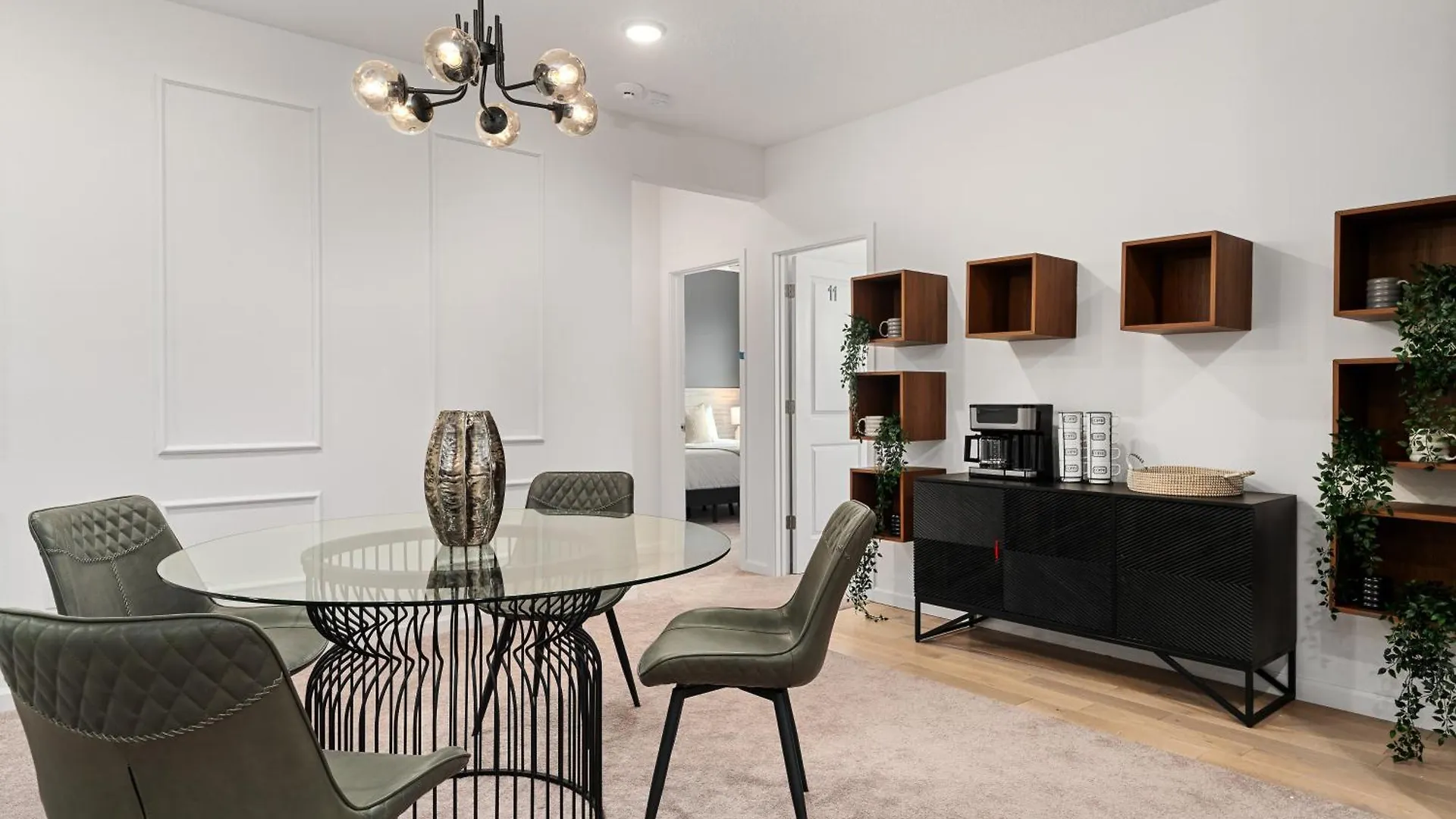 Brand New Masterpiece 15 En-suites Son105 Kissimmee