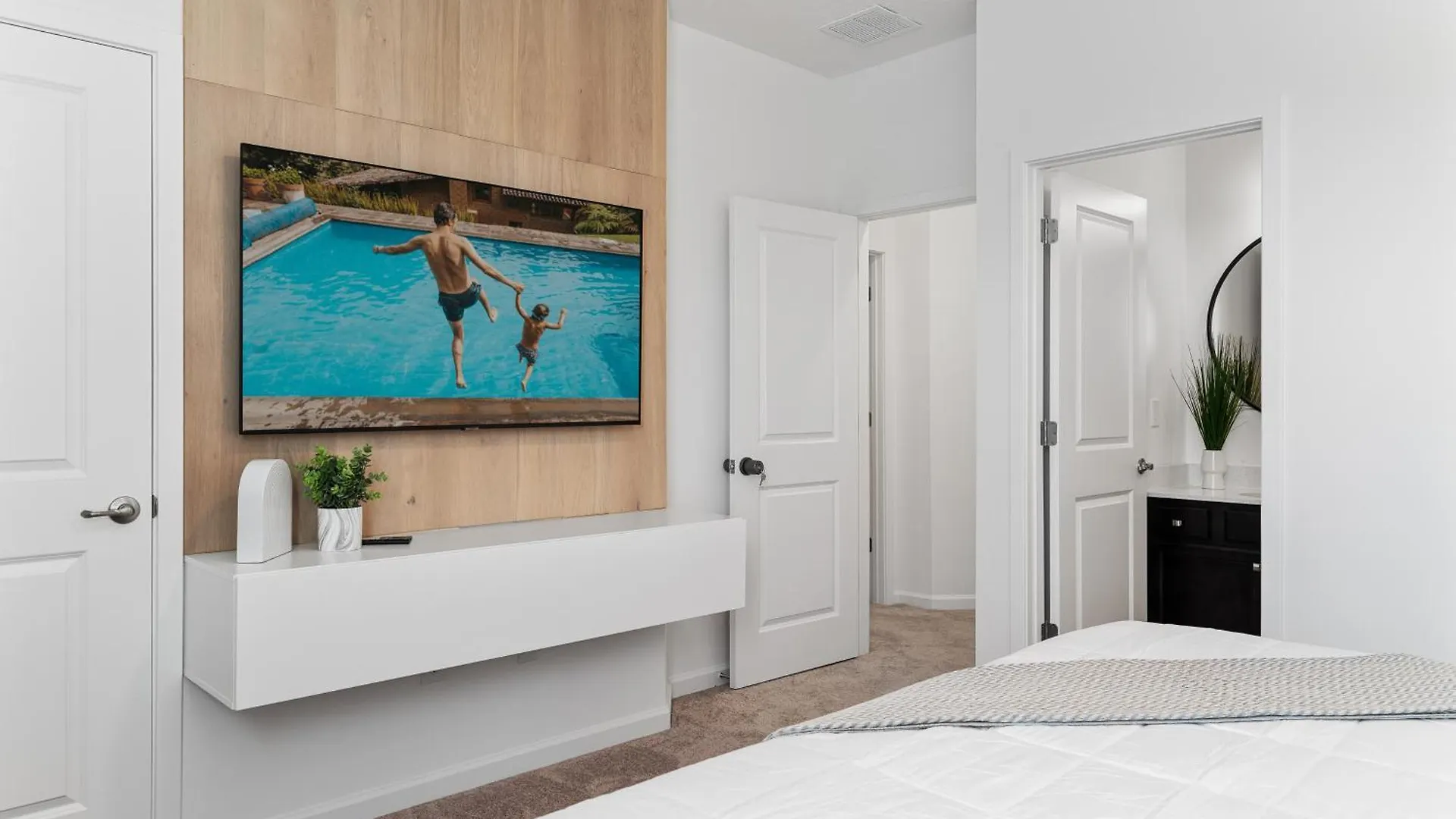 Brand New Masterpiece 15 En-suites Son105 Holiday home
