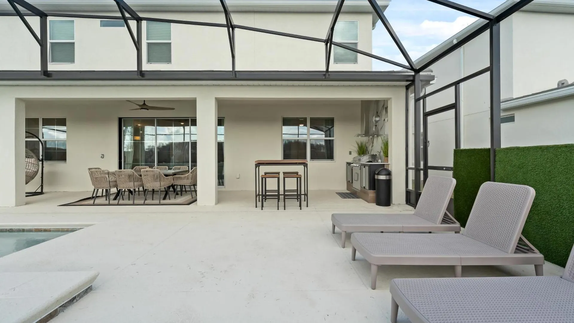 Brand New Masterpiece 15 En-suites Son105 Holiday home