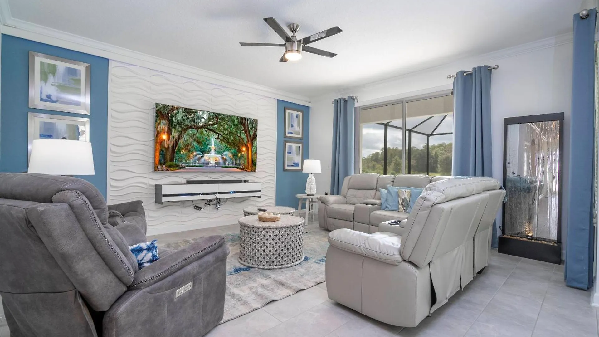 Holiday home Stunning Front Pool Movie Themed 2997
