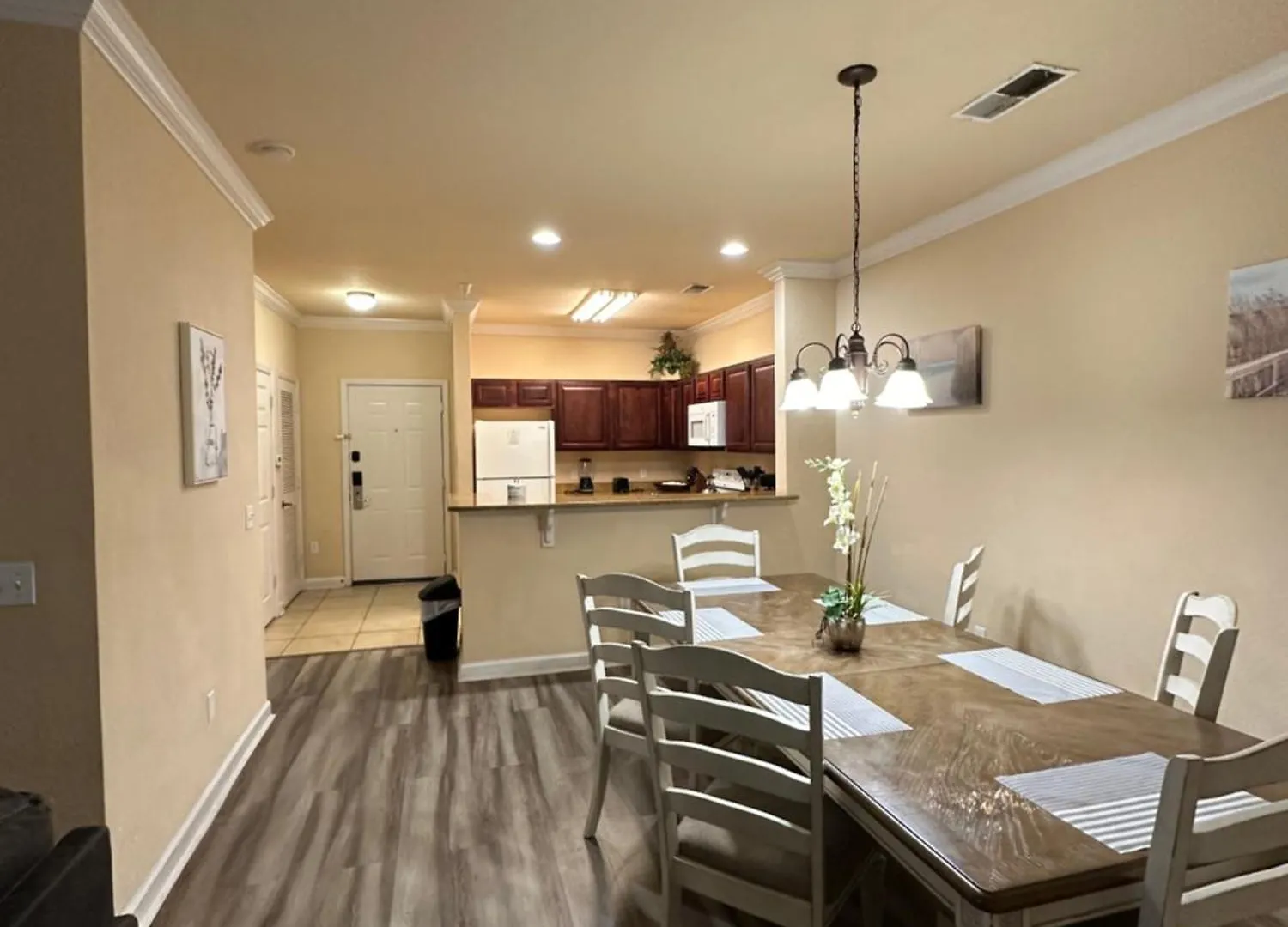 Fun Spot Close To And Golf *