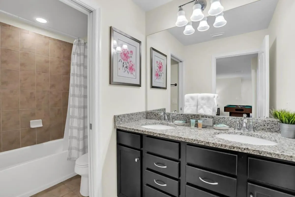 Grand 8bd With Themed And Game Room! Close To Disney! #8ws883 Four Corners