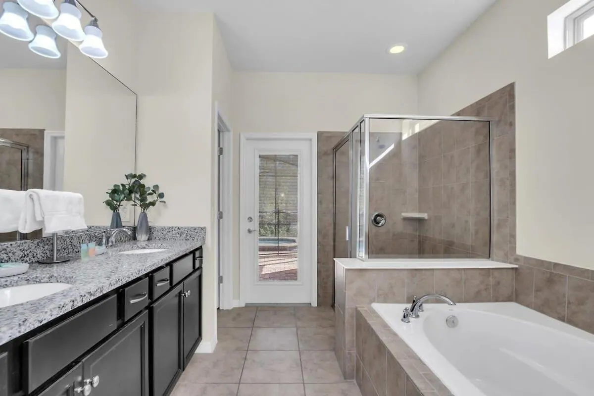 Grand 8bd With Themed And Game Room! Close To Disney! #8ws883 * Four Corners
