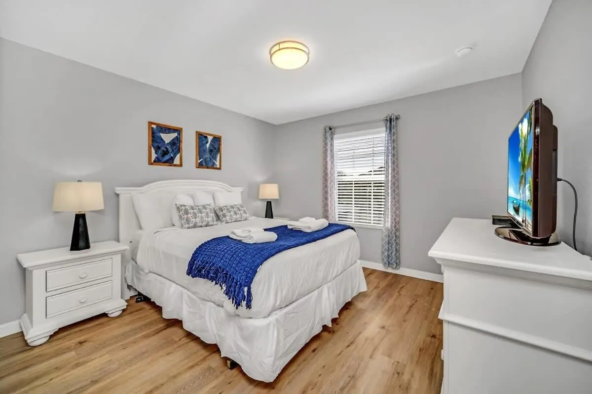 Holiday home In The Heart Of Storey 4bd 3ba Pool Townhome 4sl4857 *