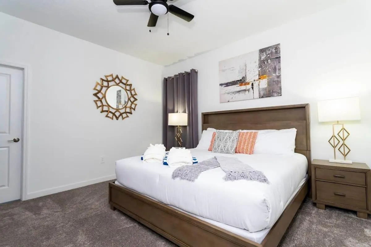 בית נופש Spacious & Comfy Retreat Prime Location Amazing קיסימי
