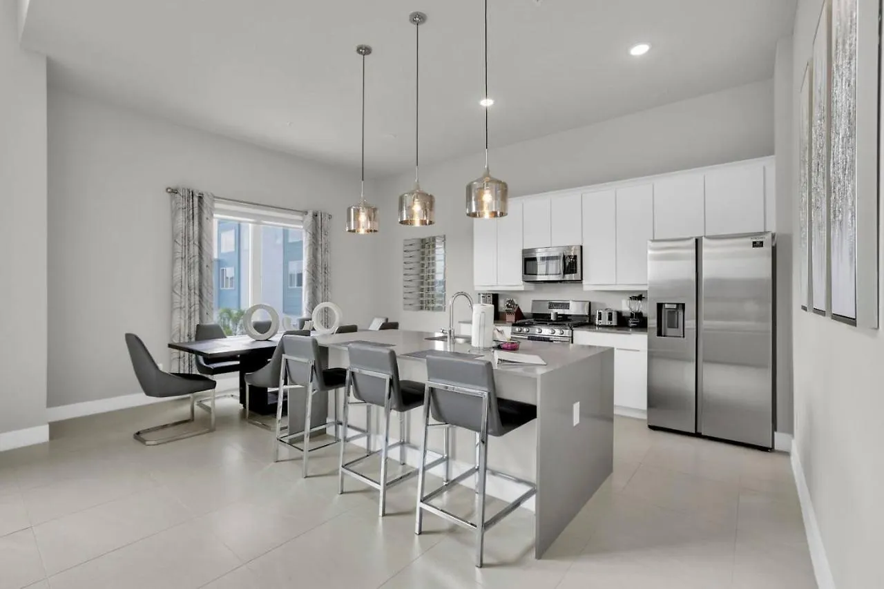 Luxury Escape At Reunion Near And Universal בית נופש קיסימי