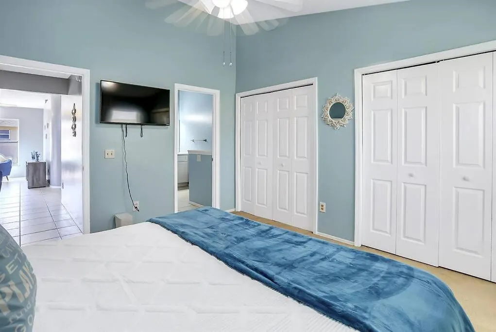 4716 Windwood Magic & Pool