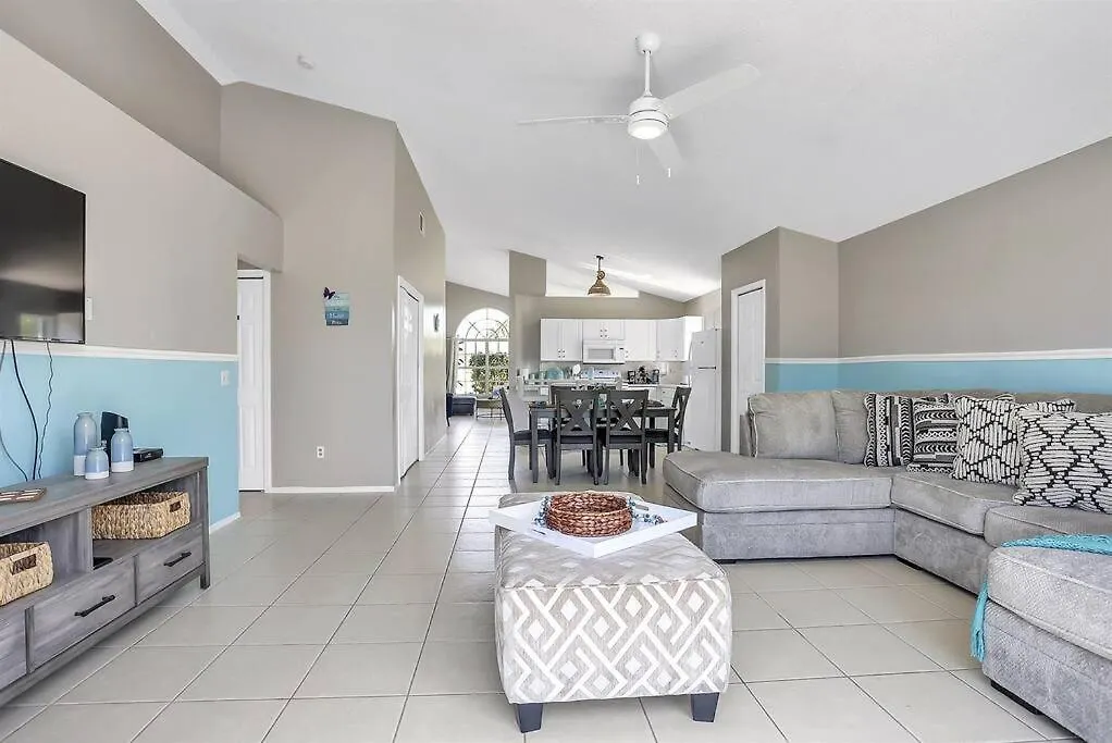 4716 Windwood Magic & Pool