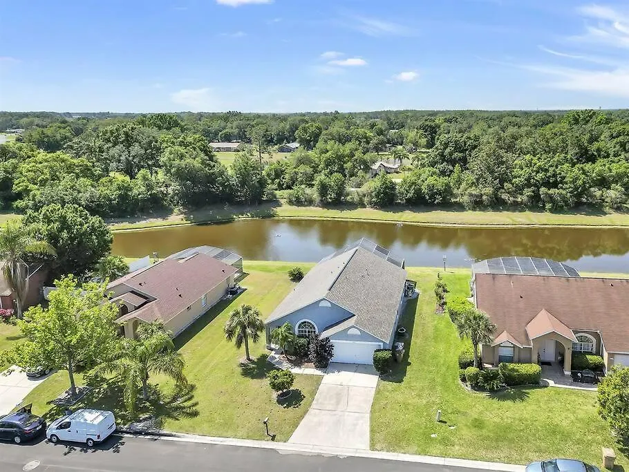 4716 Windwood Magic & Pool