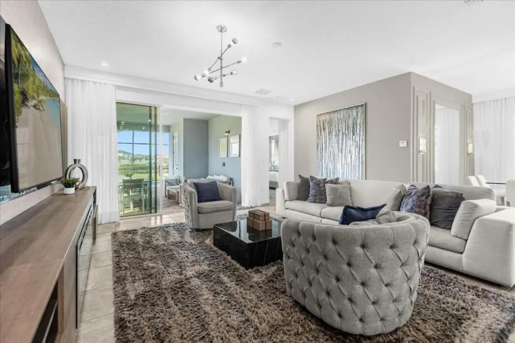 Vakantiehuis 7 Bedrooms- 7 Bathrooms- Solara 8959 Ad