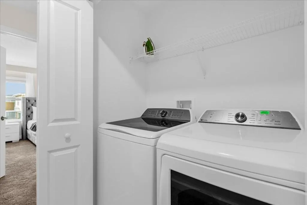 Holiday home 4 Bedrooms- 3 Bathrooms- Storey 2621 Ss