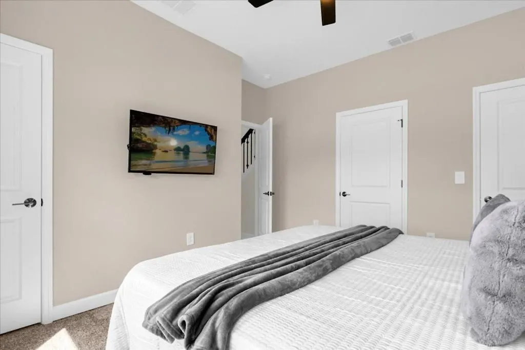 Holiday home 4 Bedrooms- 3 Bathrooms- Storey 2621 Ss *