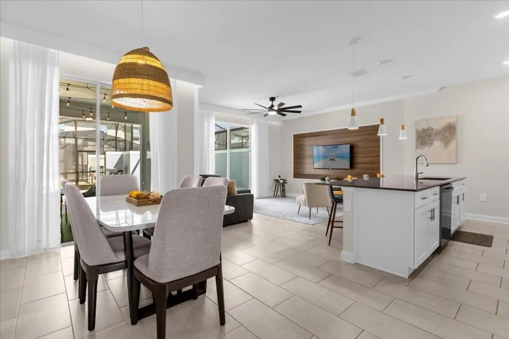 4 Bedrooms- 3 Bathrooms- Storey 2621 Ss * Kissimmee