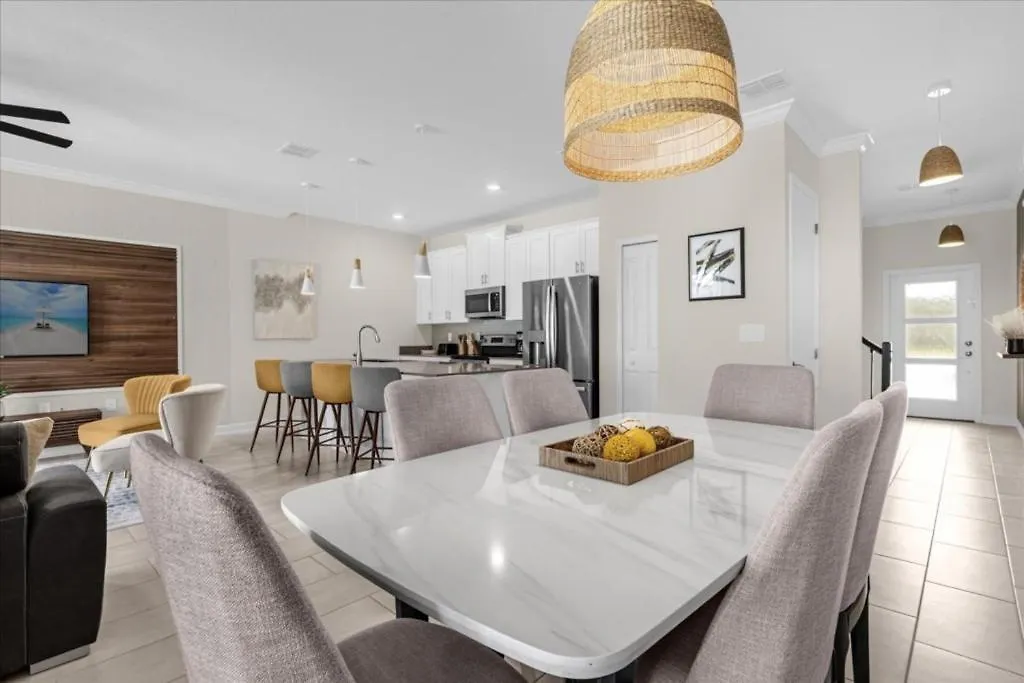 4 Bedrooms- 3 Bathrooms- Storey 2621 Ss
