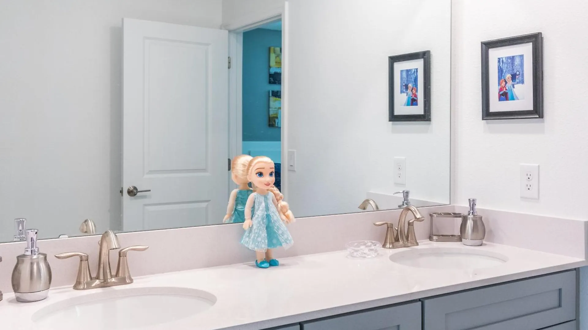Magical 10-bedroom Getaway Awaits! Hébergement de vacances Kissimmee