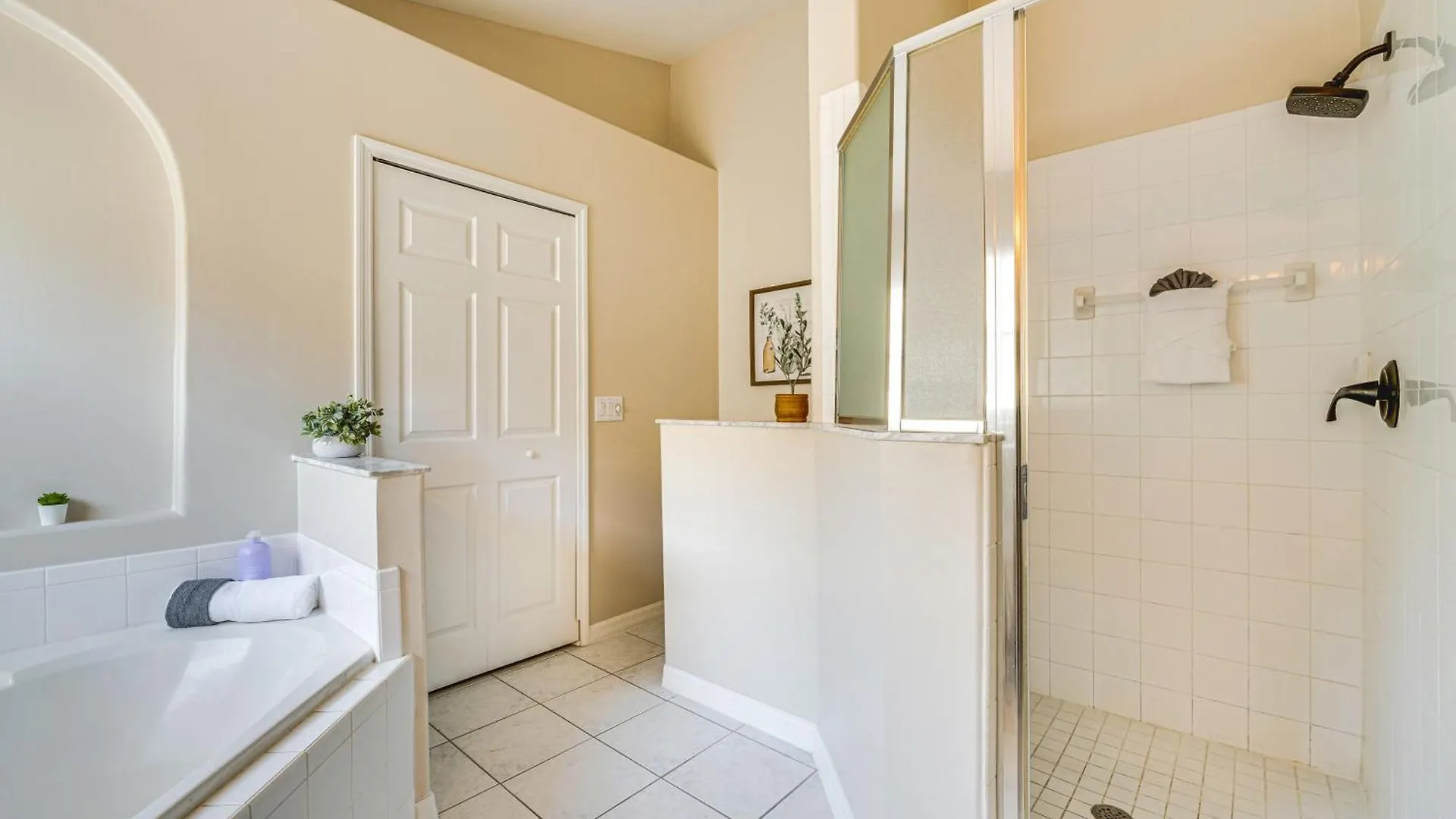 Family-friendly House With Private Pool! *