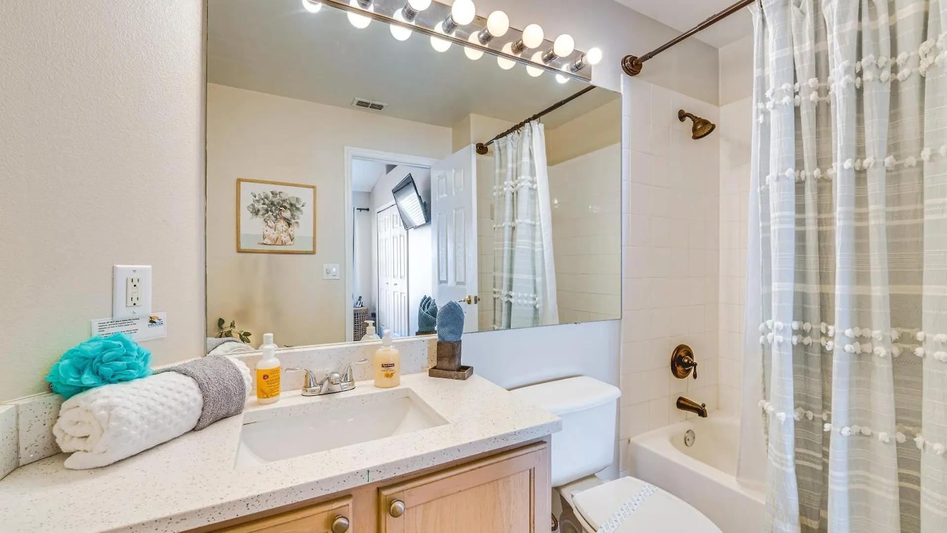 Family-friendly House With Private Pool!