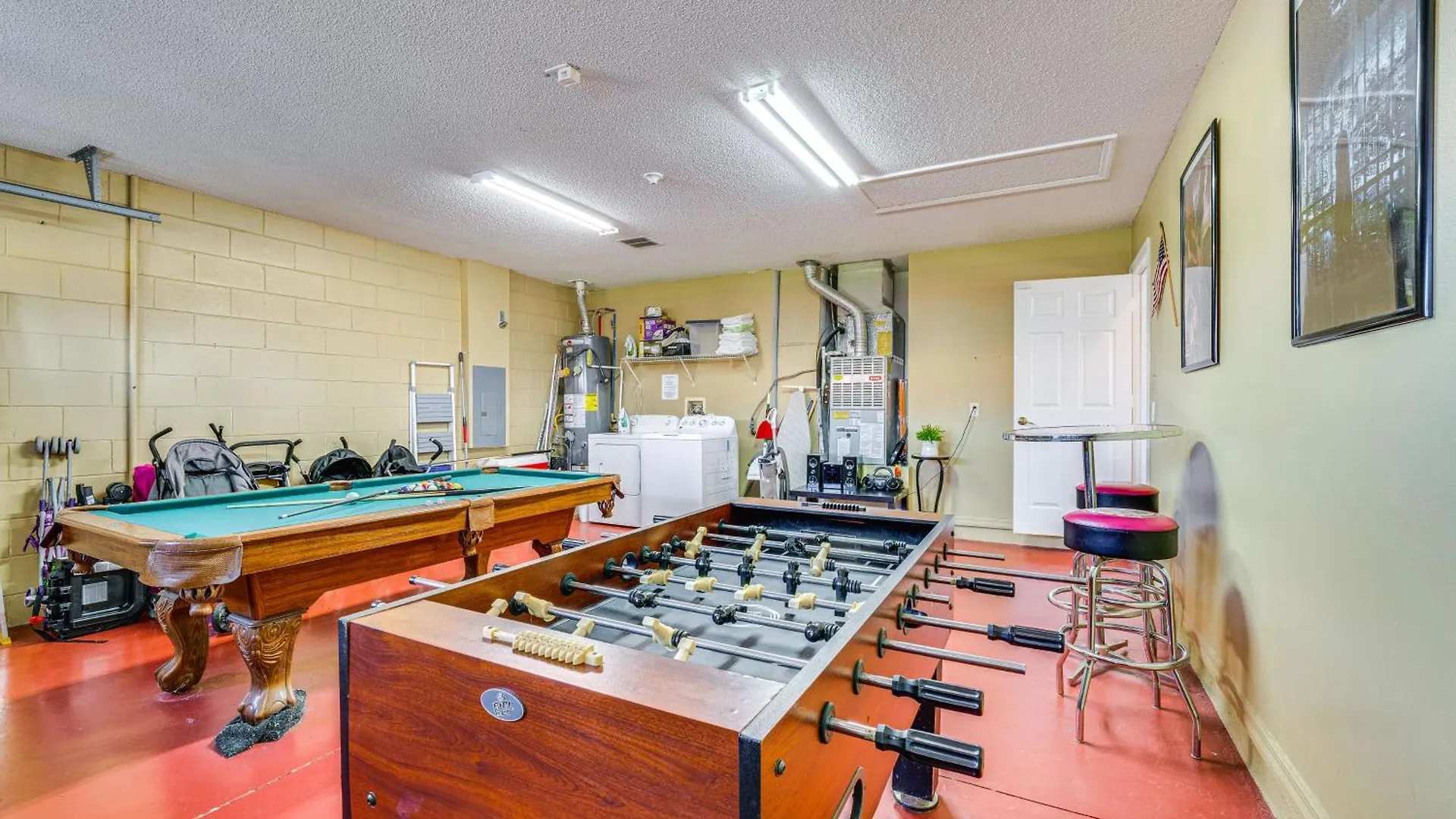Family-friendly House With Private Pool! *