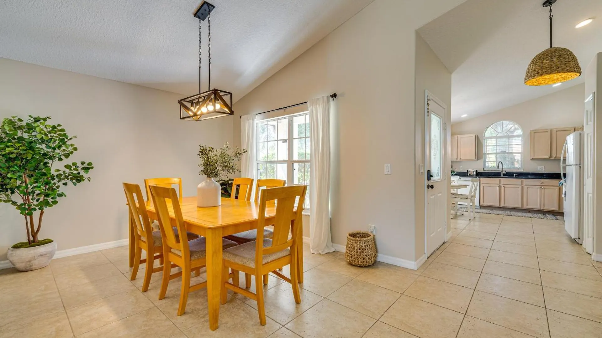 Holiday home Family-friendly House With Private Pool!