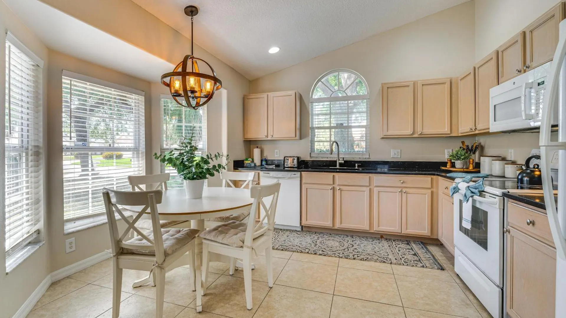 Family-friendly House With Private Pool! Holiday home Kissimmee