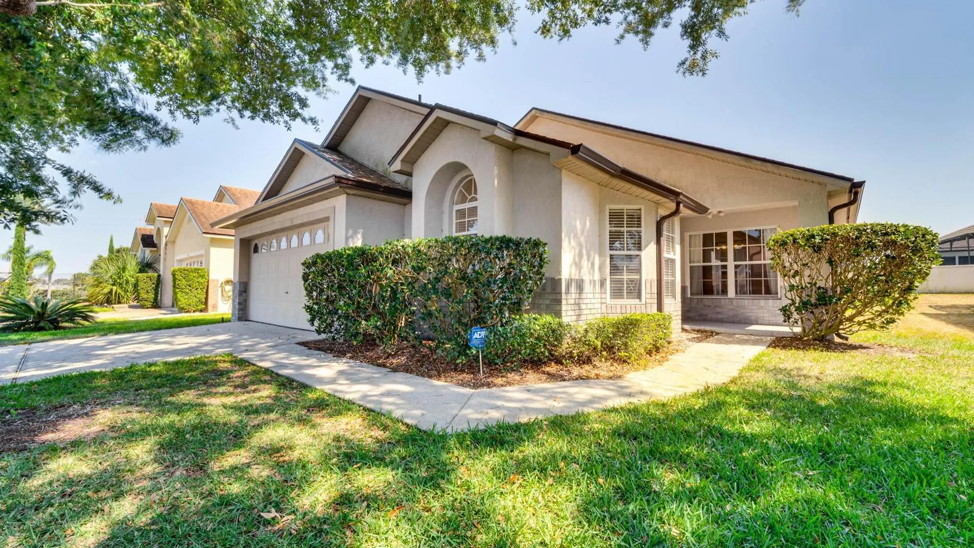 Family-friendly House With Private Pool!