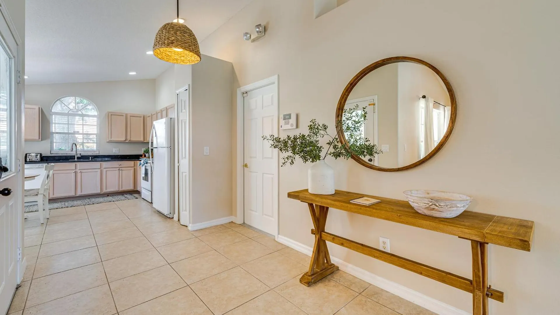 Family-friendly House With Private Pool! Holiday home